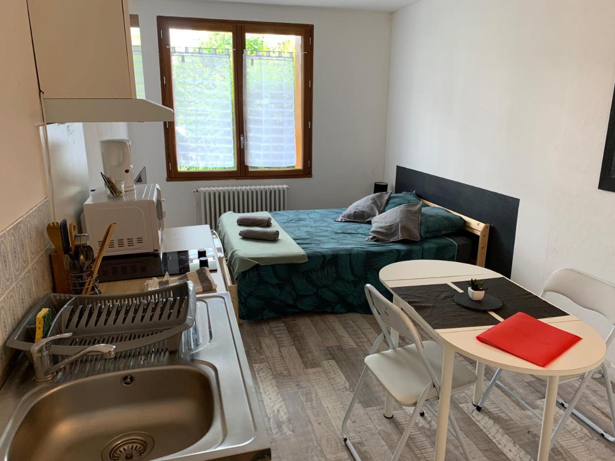 טרואה Studio 30 - Residence Beausejour - Fibre Wi Fi - Proche Centre Ville מראה חיצוני תמונה